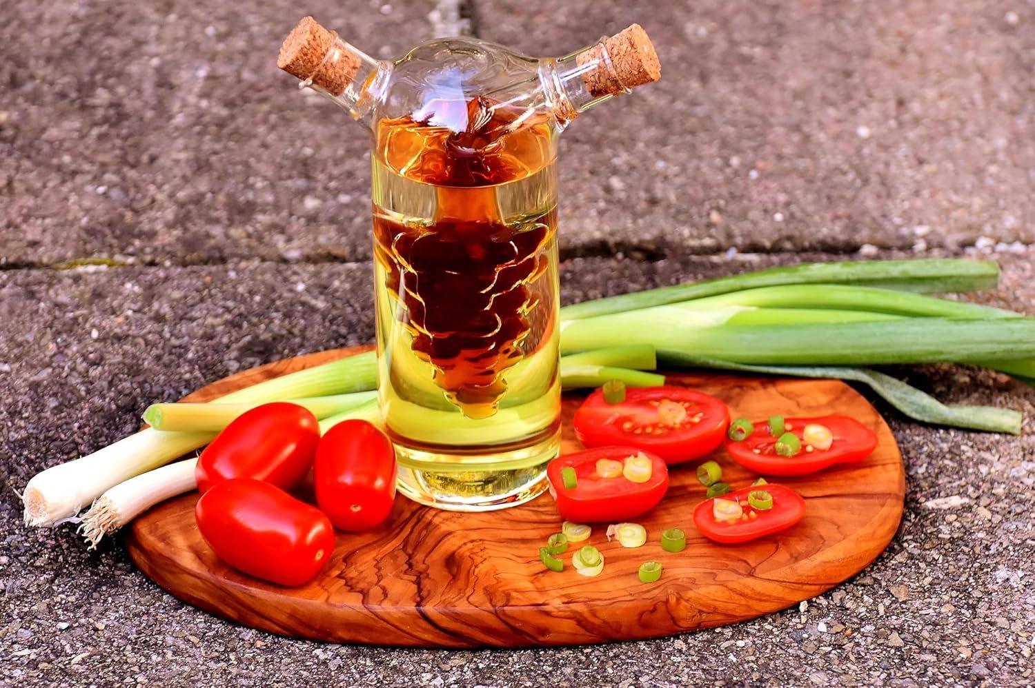 Dual-Spout Glass Oil Vinegar Cruet Bottle - Image 2